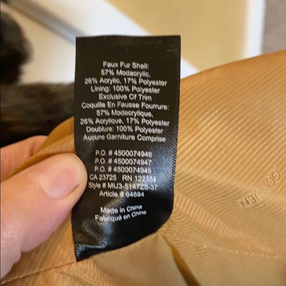 Aritzia TNA Golden Moorhouse faux fur coat - Picture 7 of 7